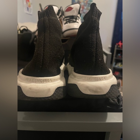 Sold - Picture 3 of 5